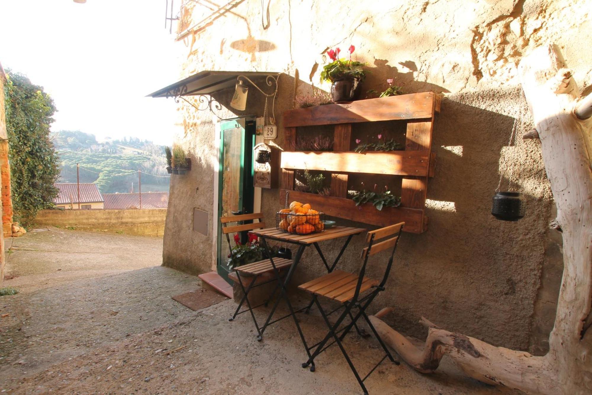 מונטסקודאיו Il Piccino 29, Esperienza Romantica In Borgo.... מראה חיצוני תמונה